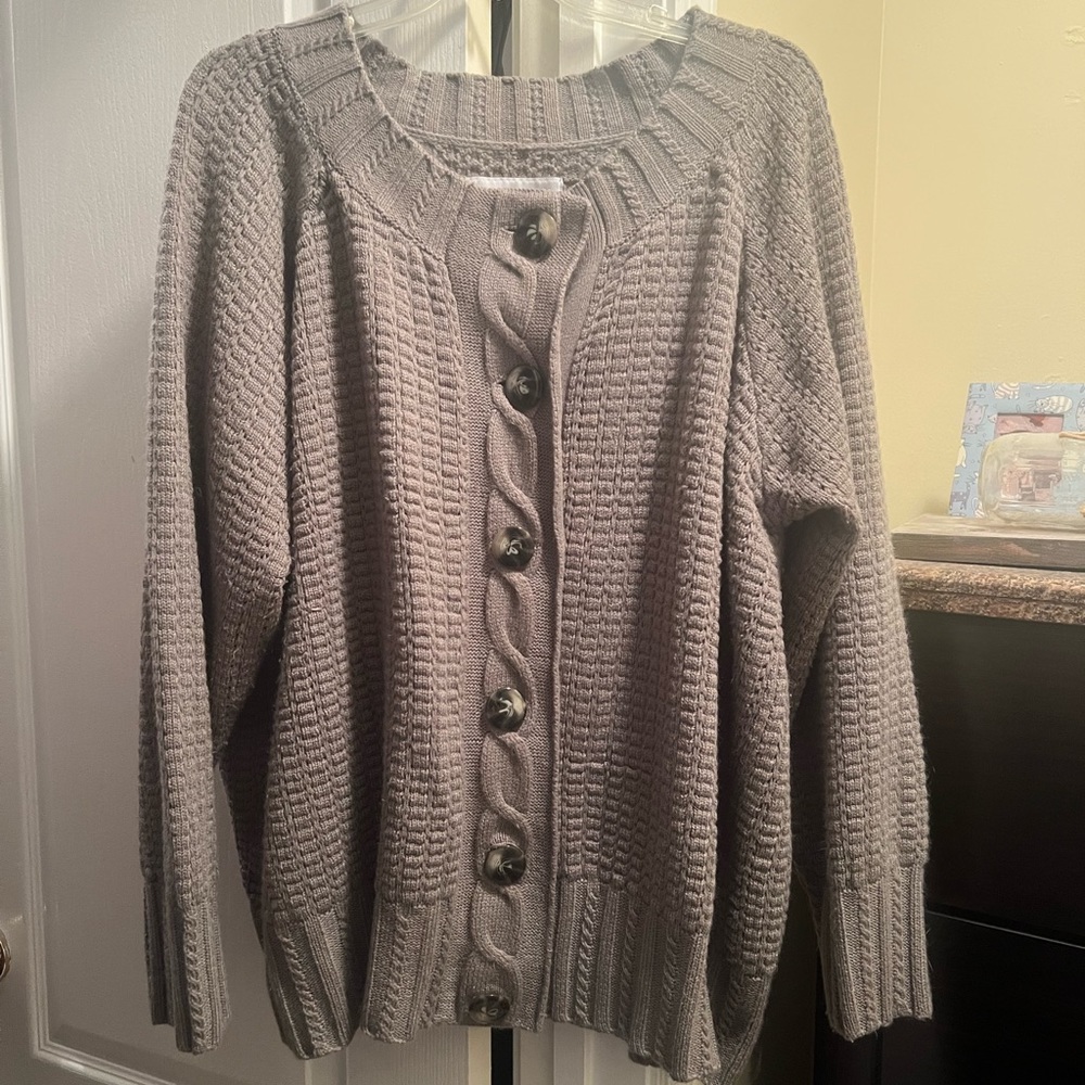 💘EUC Gray Sweater💘
